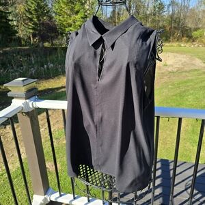 Ann Taylor Black Sleevelesss Collared Top. Size XL, VGUC